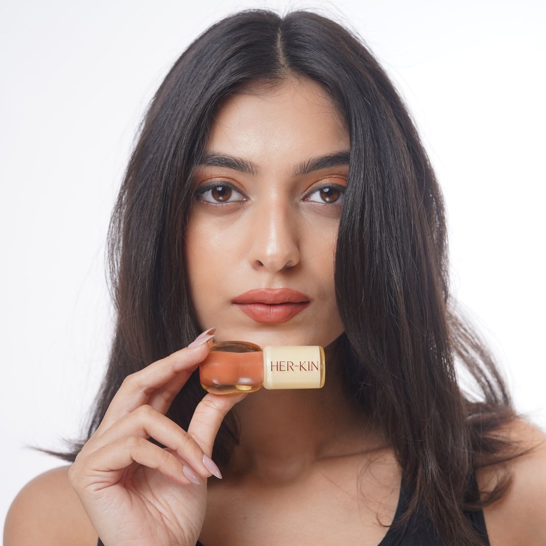 Cushion Lip Crème - Held Gently